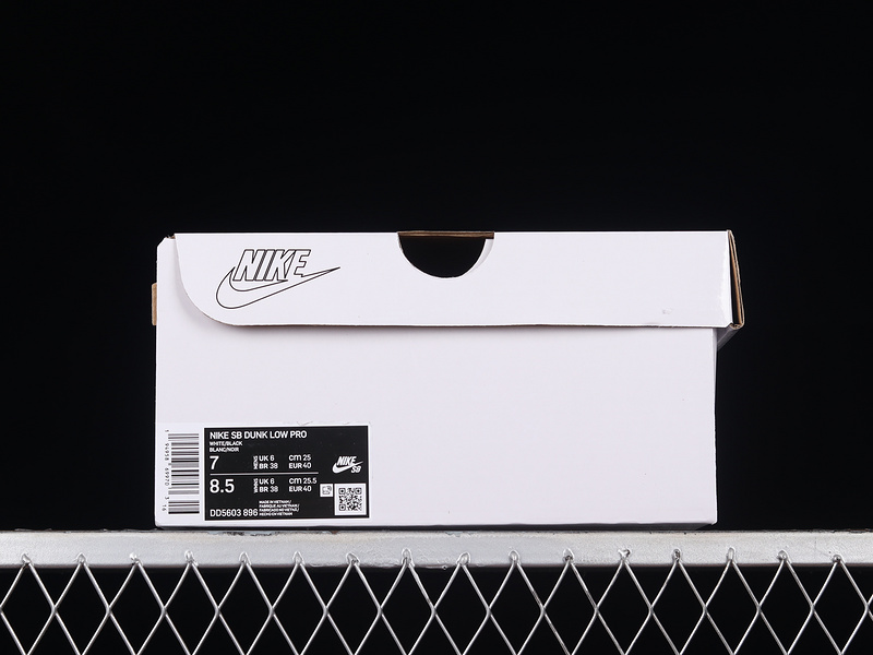 Dunk Low Sb White/Black 31