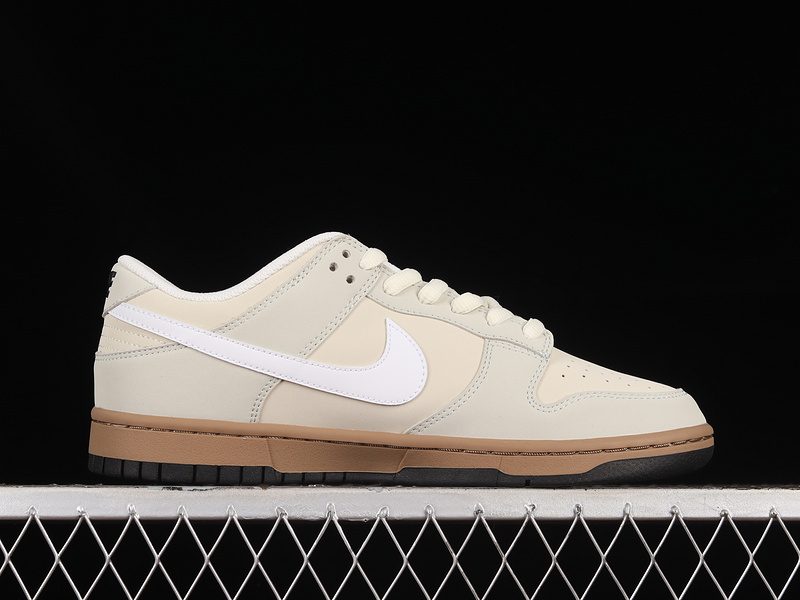 Otomo Katsuhiro X Sb Dunk Low Grey/Brown/White 11