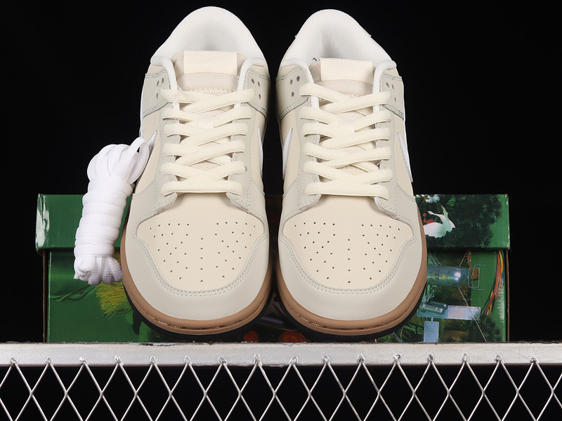 Otomo Katsuhiro X Sb Dunk Low Grey/Brown/White 15