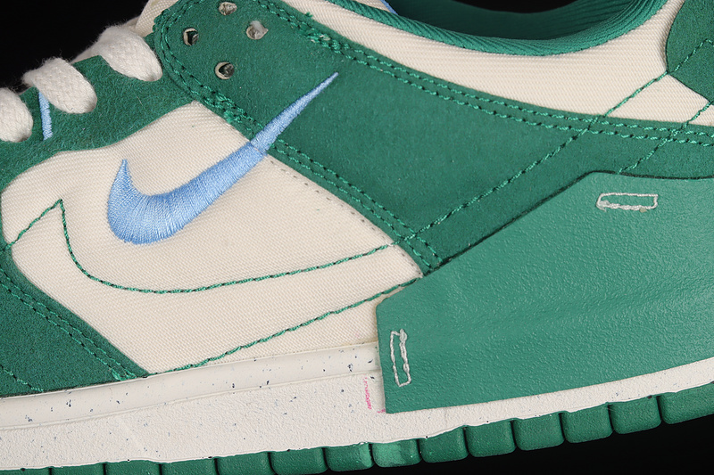 Dunk Low Disrupt 2 Phantom University Blue Blue-Malachite 31