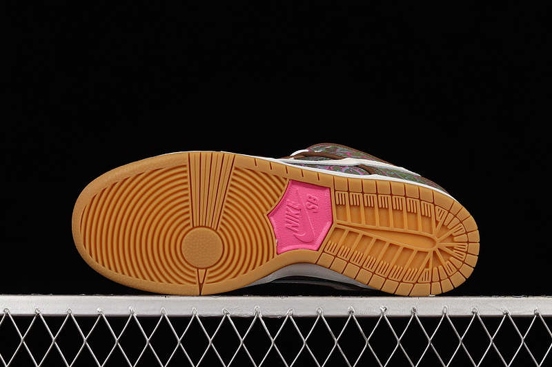 Dunk Low Pro Paisley Brown Brown/Muli-Color-White-Gum 11