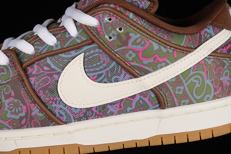 Dunk Low Pro Paisley Brown Brown/Muli-Color-White-Gum 23