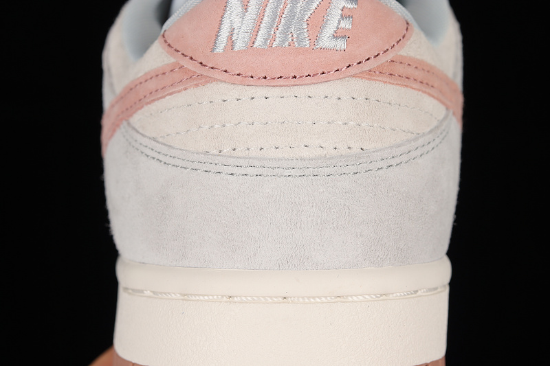 Dunk Low Premium Fossil Rose Phantom/Aura/Summit White 19