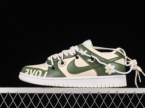 Dunk Low Love White/Green 31