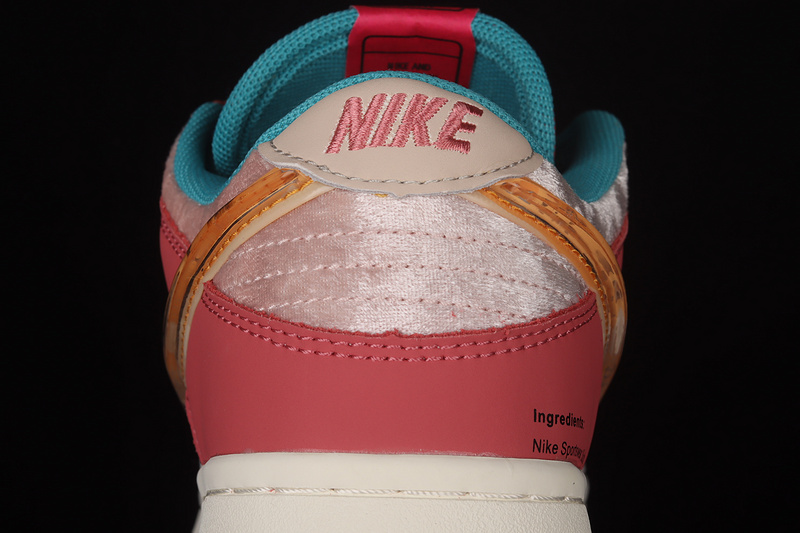 Social Status X Sb Dunk Mid Strawberry Milk Light Soft Pink 19