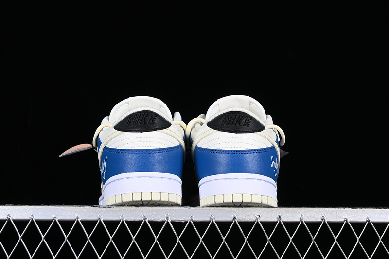 Dunk Low Sb Retro Vibe White/Black/Blue 11