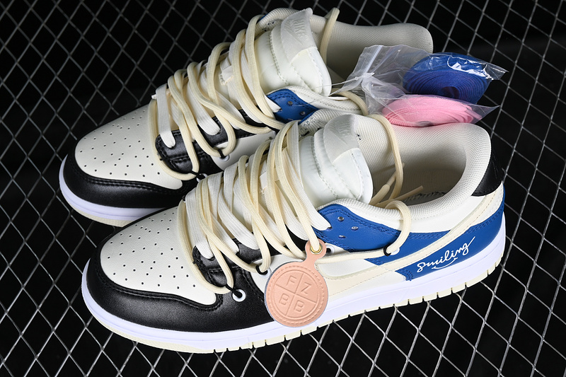 Dunk Low Sb Retro Vibe White/Black/Blue 17