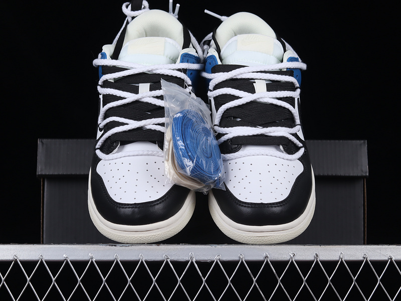 Dunk Low White/Blue/Black 11