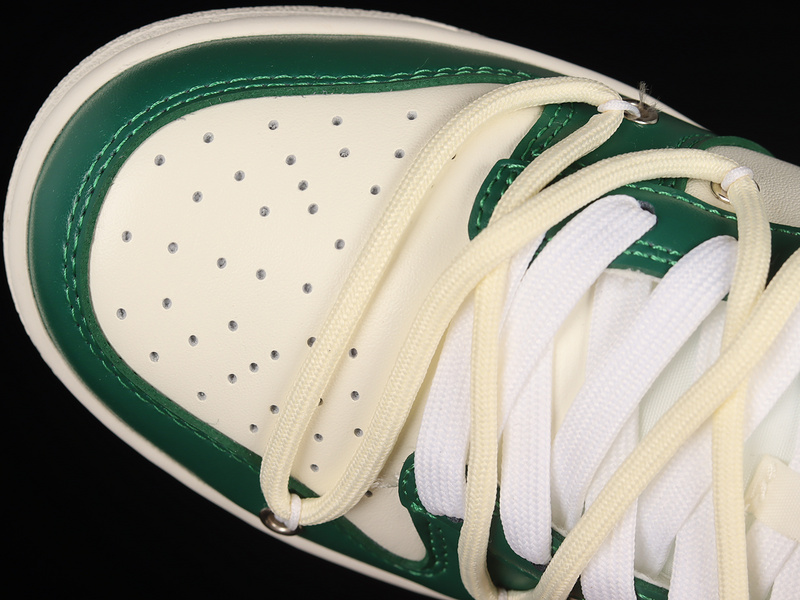 Dunk Low White/Green/Black 7