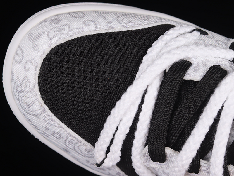 Dunk Low Ess White/Black 15