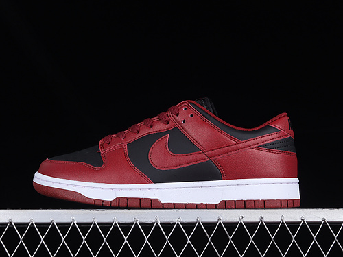 Sb Dunk Low Next Nature Black/Team Red/White 17