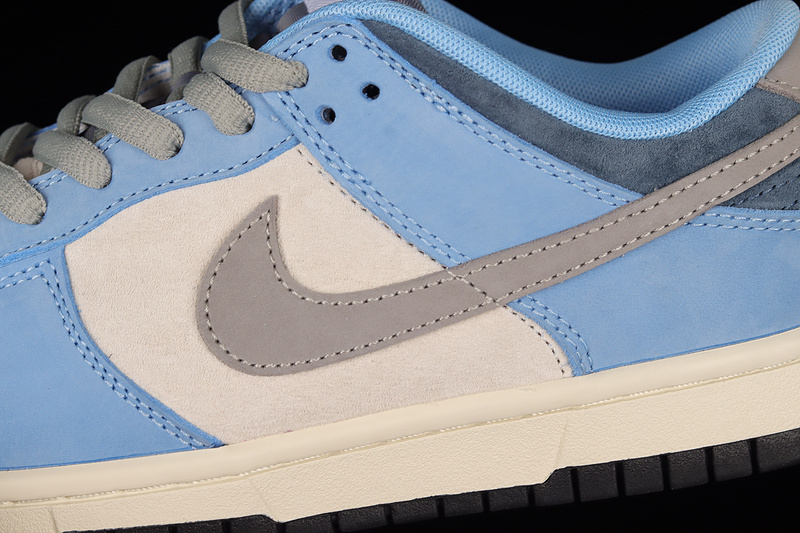 Otomo Katsuhiro Sb Dunk Low "Steamboy Ost" Light Blue Dark Grey 17