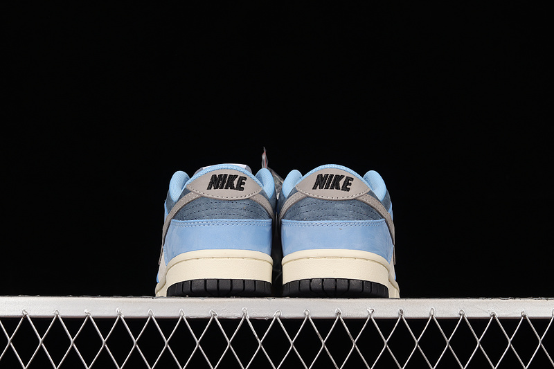 Otomo Katsuhiro Sb Dunk Low "Steamboy Ost" Light Blue Dark Grey 21