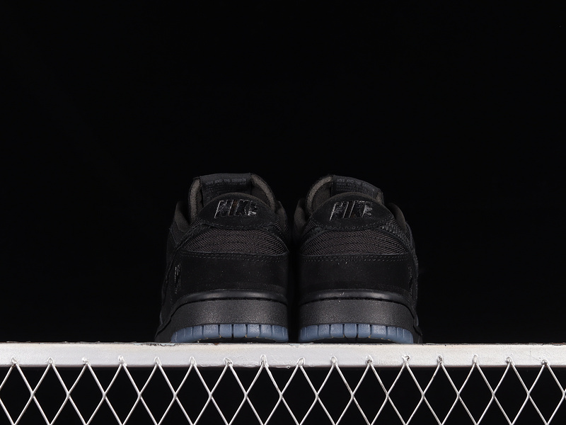 Undefeated Sb Dunk Low Black/Black/Black 29