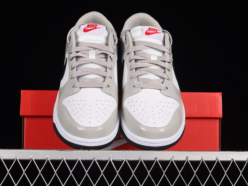 Sb Dunk Low Light Iron Ore/Black/White/University Red 23