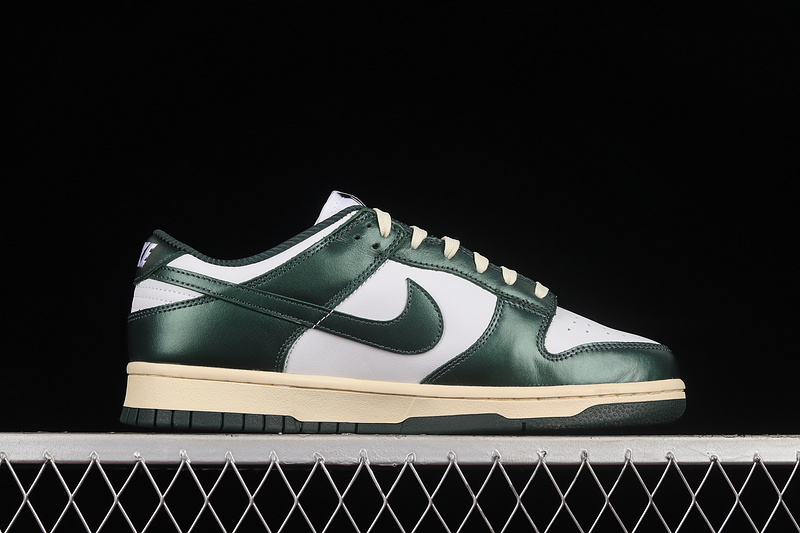 Dunk Low Vintage Green White/Pro Green/Coconut Milk 11