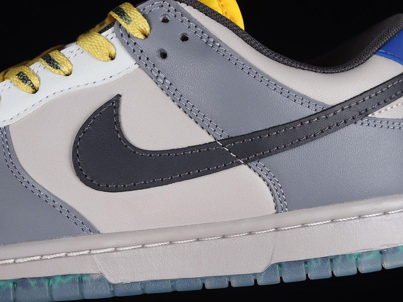 Dunk Low North Carolina A&T Cool Grey/Yellow-Blue-Black-Sail 19