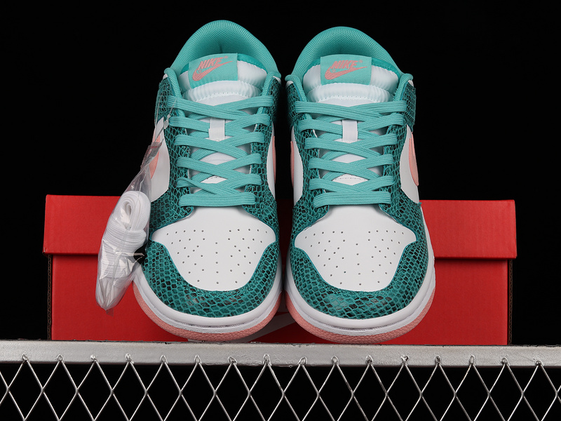 Dunk Low 'Washed Teal Snakeskin'white//Bleached Coral/Black 19