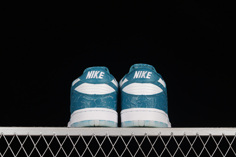 Wmns Dunk Low 'Ocean'summit White/Bright Spruce 23