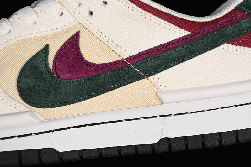 Otomo Katsuhiro X Sb Dunk Low White/Brown/Green/Red 3