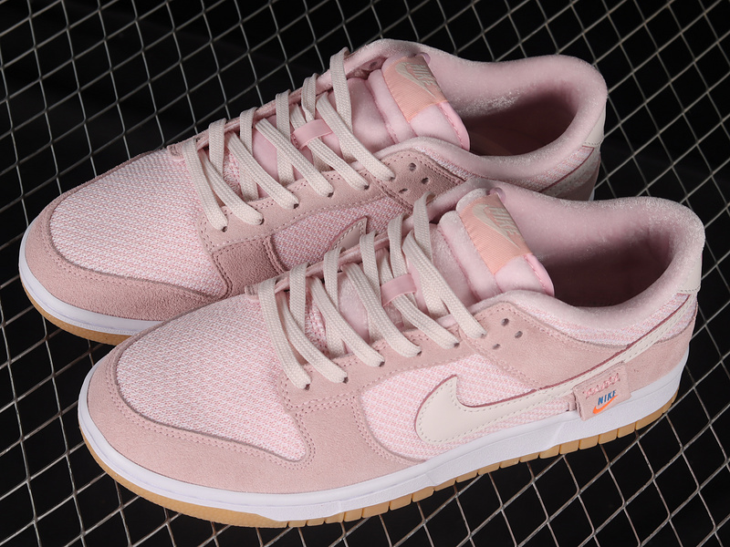 Dunk Low Sb Teddy Bear Light Soft Pink/Pink Foam/Medium Soft Pink 17