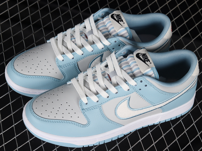 Dunk Low Sb Retro Fleece Swoosh/Light Blue 5