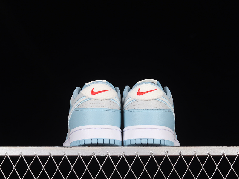 Dunk Low Sb Retro Fleece Swoosh/Light Blue 11