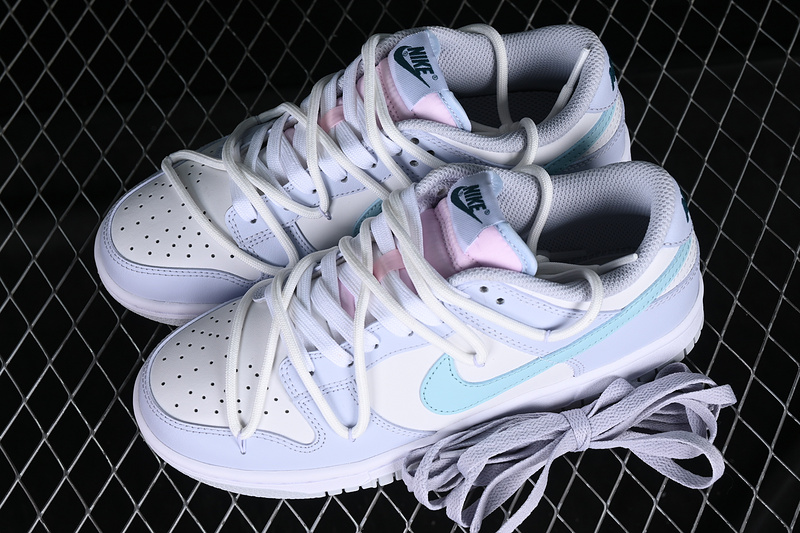 Dunk Low Mineral Teal White/Light Cyan Pink 31