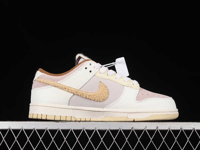 Dunk Low Sb Year Of The Rabbit Fossil Stone/Coconut Milk/Sail 23