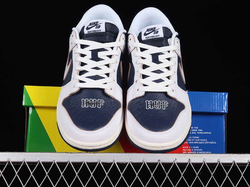 Dunk Low Huf New York City White/Navy Blue 11