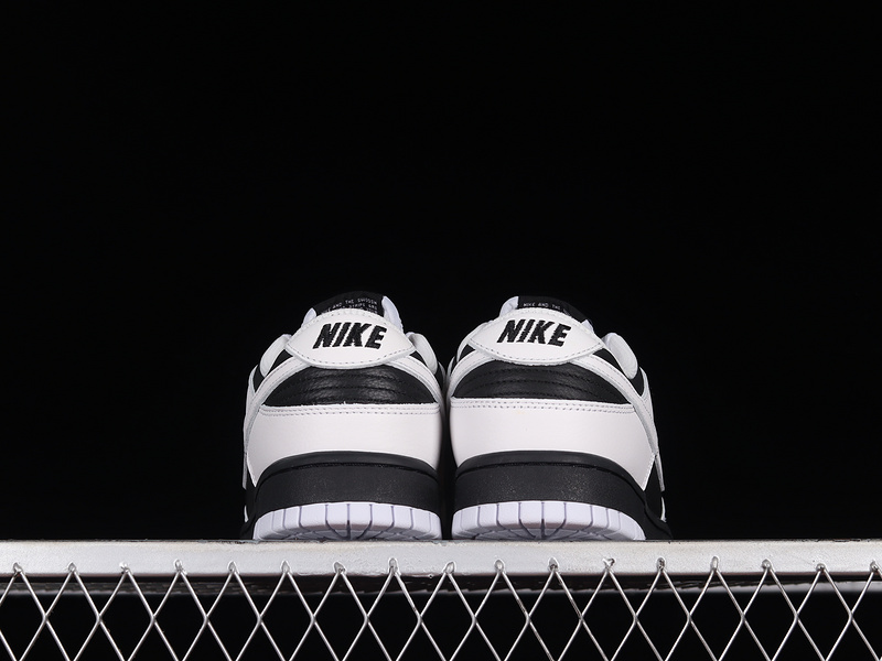 Dunk Low Retro Reverse Panda Black/White-White 17