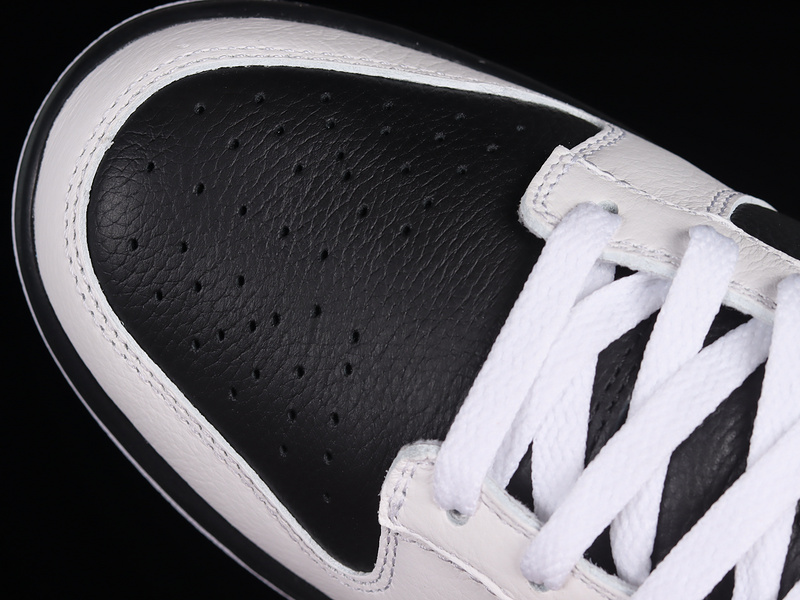 Dunk Low Retro Reverse Panda Black/White-White 23