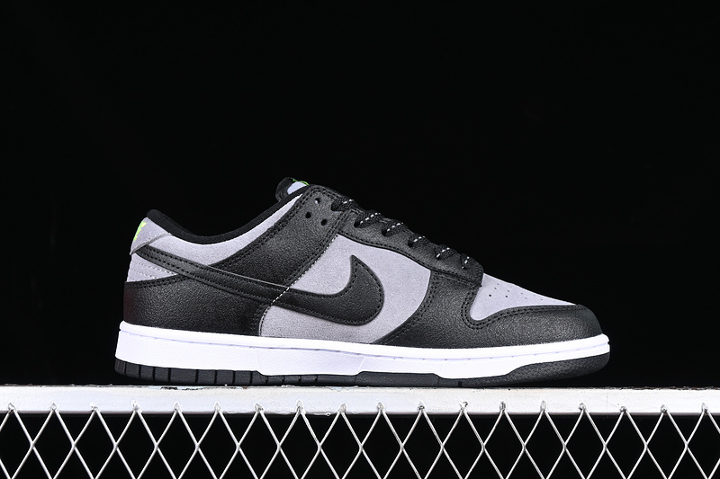 Dunk Low Black/Grey/Green Strike 5