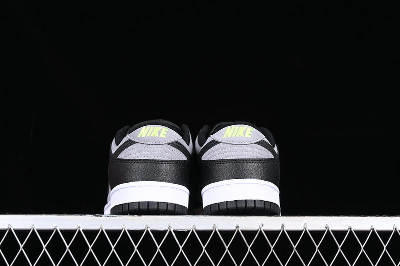 Dunk Low Black/Grey/Green Strike 23