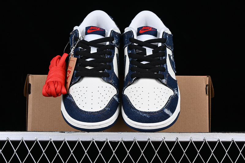 Dunk Low Sb Levis White/Blue 19