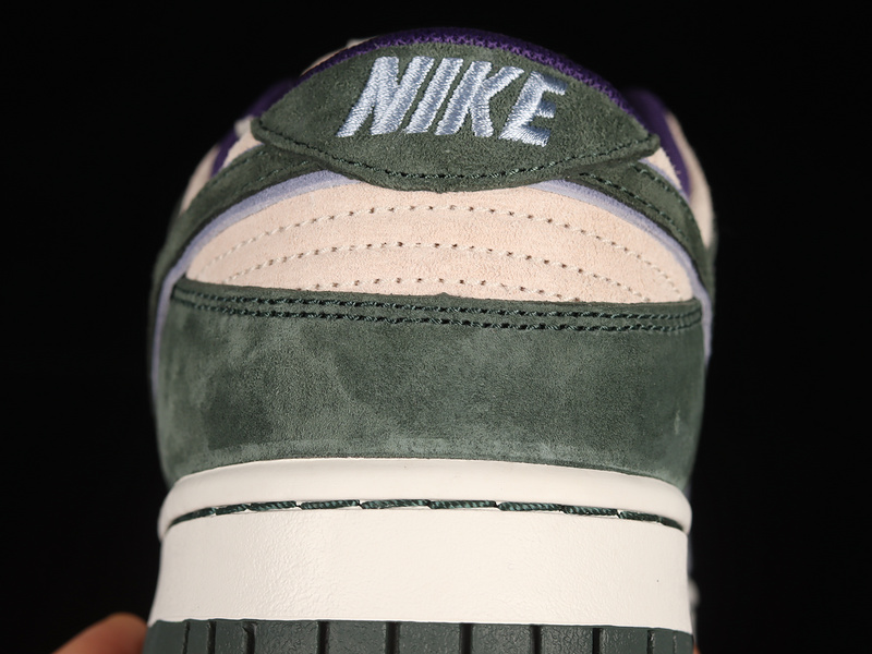 Otomo Katsuhiro X Sb Dunk Low "Steamboy Ost" Rice Grey Green 19