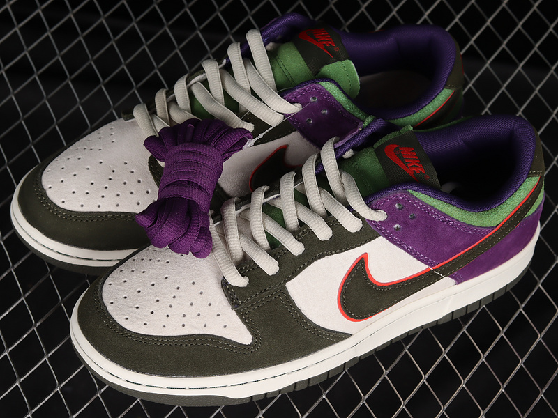 Otomo Katsuhiro Dunk Low "Steamboy Ost" Dark Grey/Purple/Green 29