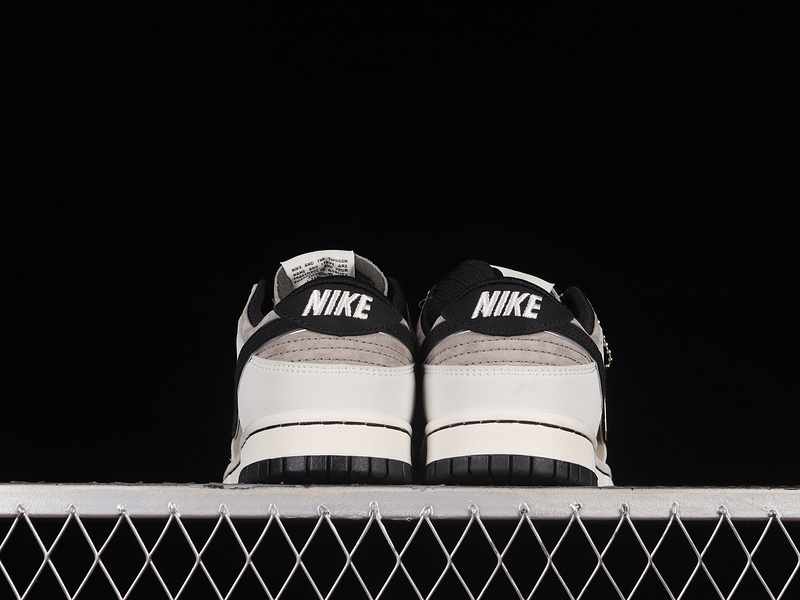 Otomo Katsuhiro X Sb Dunk Low Steamboy Ost White/Black/Khaki 5