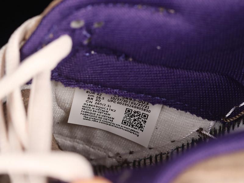 Otomo Katsuhiro X Sb Dunk Low "Steamboy Ost Brownish Purple 23