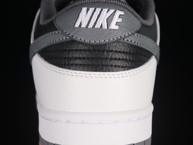 Sb Dunk Low Black/White/Grey 7