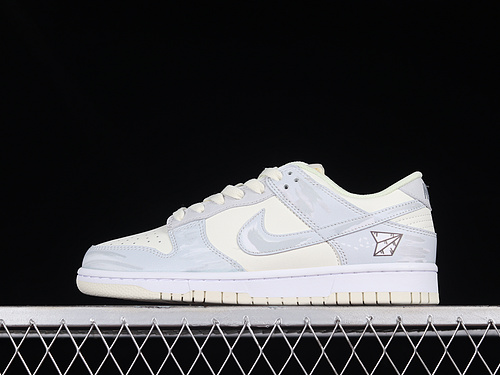 Dunk Low Paper Plane Gray 11