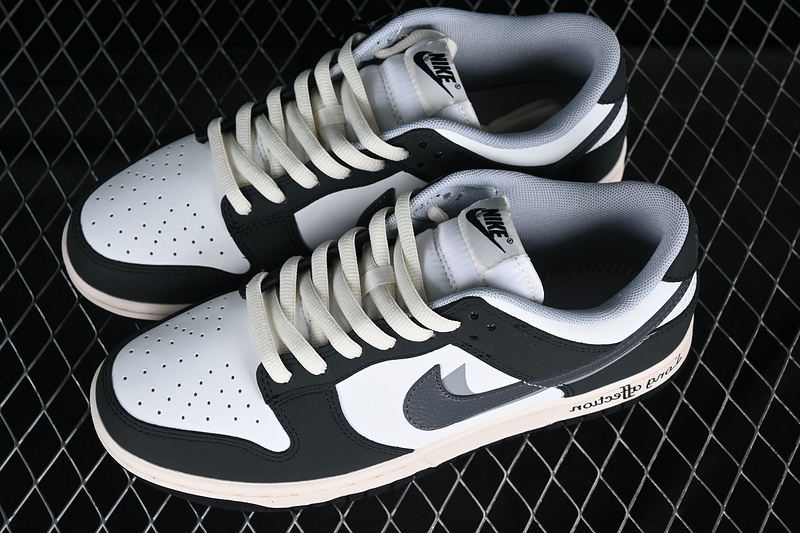 Otomo Katsuhiro X Sb Dunk Low White/Black/Grey 21