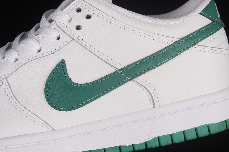 Sb Dunk Low White/Lucky Green/White 17