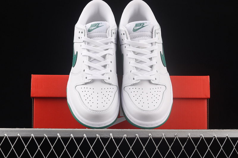 Sb Dunk Low White/Lucky Green/White 23