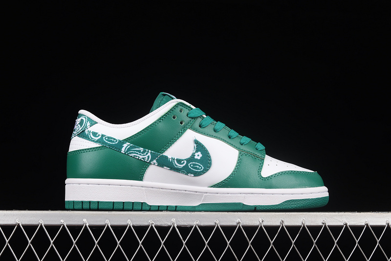 Wmns Dunk Low 'Green Paisley'white/Malachite/White/Malachite 21