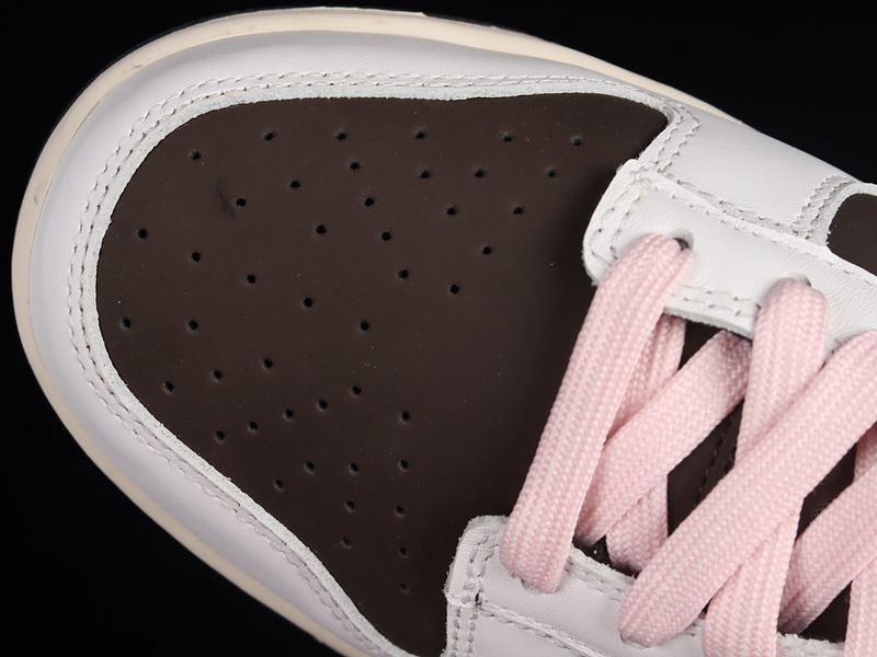 Sb Dunk Low "Reversal Mocha" White/Brown/Pink 17