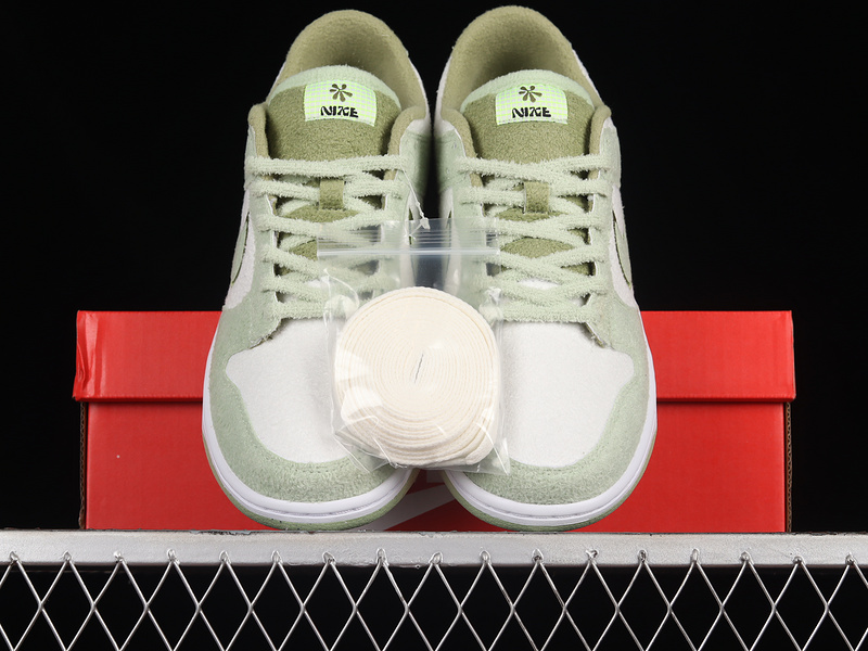 Sb Dunk Low Honeydew/Phantom/Alligator/Honeydew 31