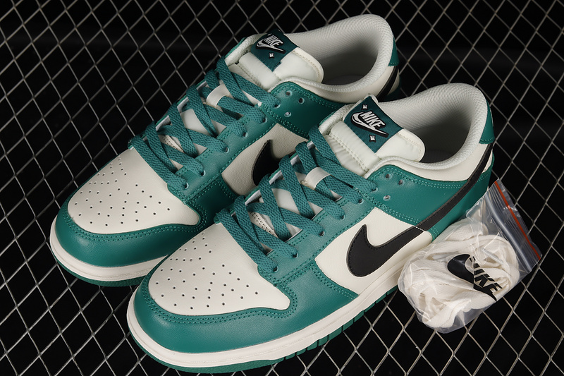 Dunk Low Se Lottery Pack Pale Ivory/Malachite/Pale Ivory/Black 27