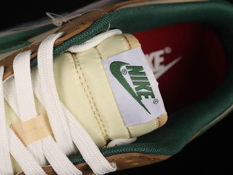 Dunk Low Rattan /Canyon Green/Sail/White/Deep Driftwood Brown 15