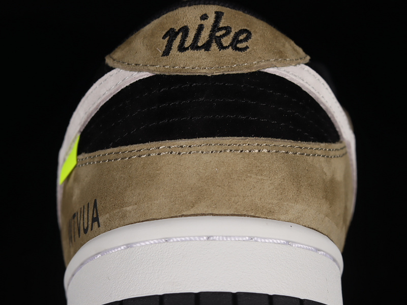 Wtvua Dunk Low Sb White/Black/Green 7